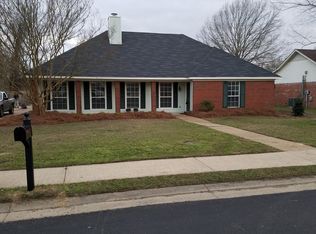 312 Colonial Dr, Madison, MS 39110