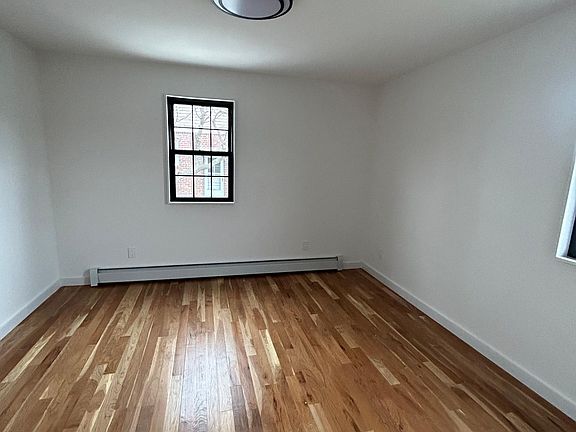 5th image of 19615 120th Ave #1