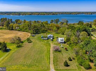 4809 Coles Point Rd, Hague, VA 22469