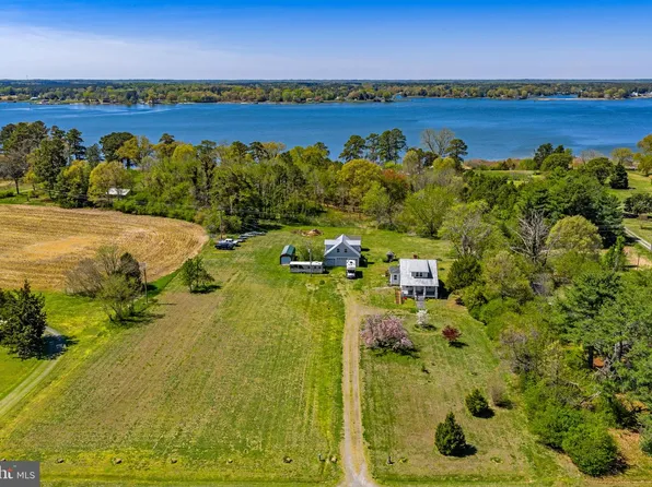 4809 Coles Point Rd, Hague, VA 22469
