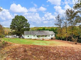 849 Blacksnake Rd, Mount Airy, GA 30563