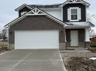 559 Plowman Dr, Shelbyville, IN 46176