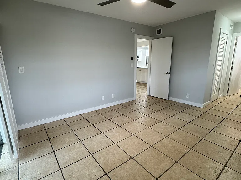 612 NE 20th Ave #3 — Photo 9