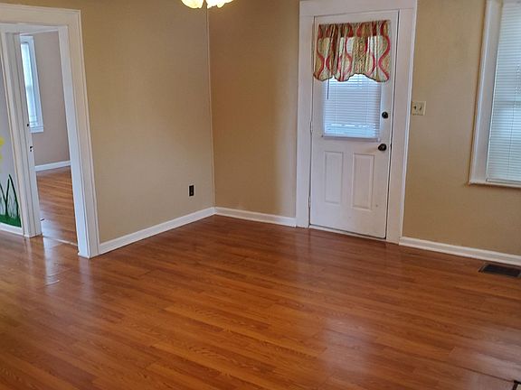 4th image of 125 Holcomb St