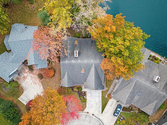 4th image of 2721 Old Pond Cv