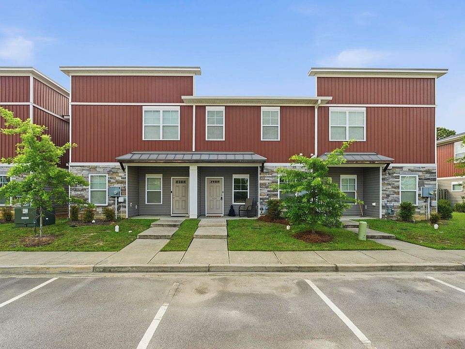 1st image of 414 Angel Grove Ln