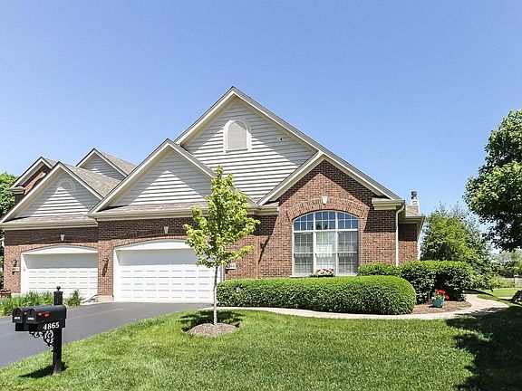 3rd image of 4865 Coyote Lakes Cir