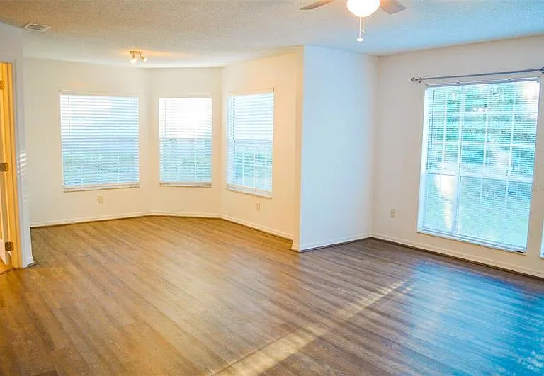 709 Youngstown Pkwy #365 — Photo 10