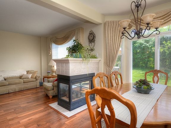 5th image of 1225 Tamarack Dr