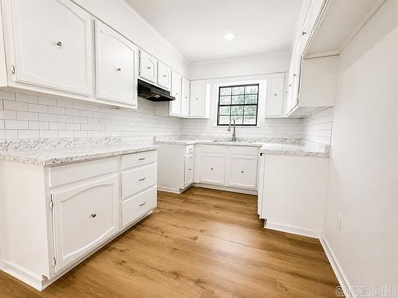 5th image of 1107 Dogwood Dr