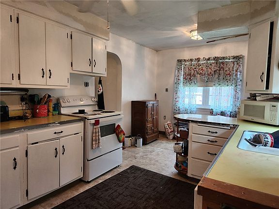 5th image of 113 W Loyalhanna St