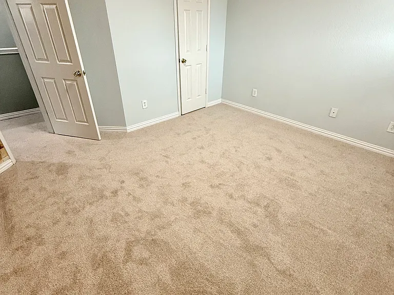 503 Angela Ln — Photo 17