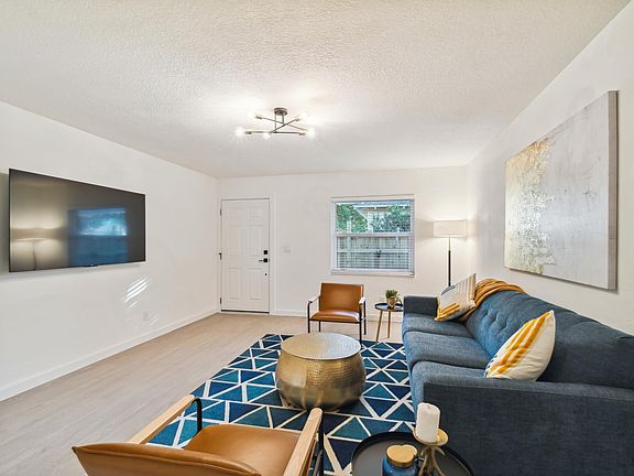 5th image of 6422 S Adelia Ave #2