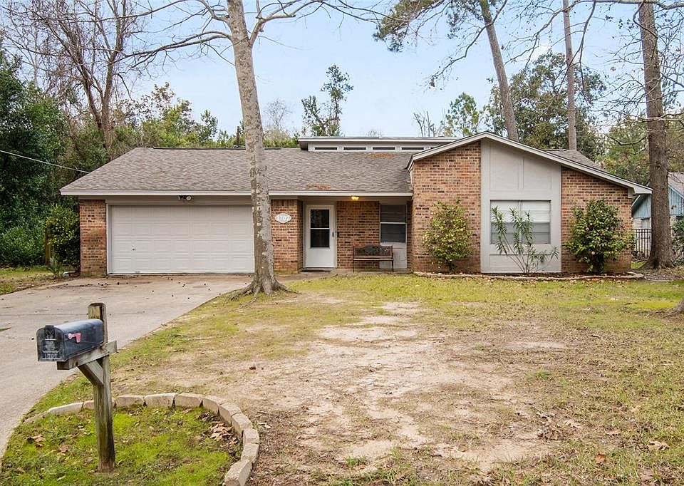 1st image of 1707 Surry Oaks Dr