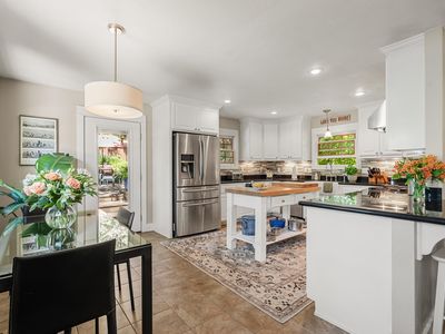 890 S 3rd St, Jacksonville, OR, 97530