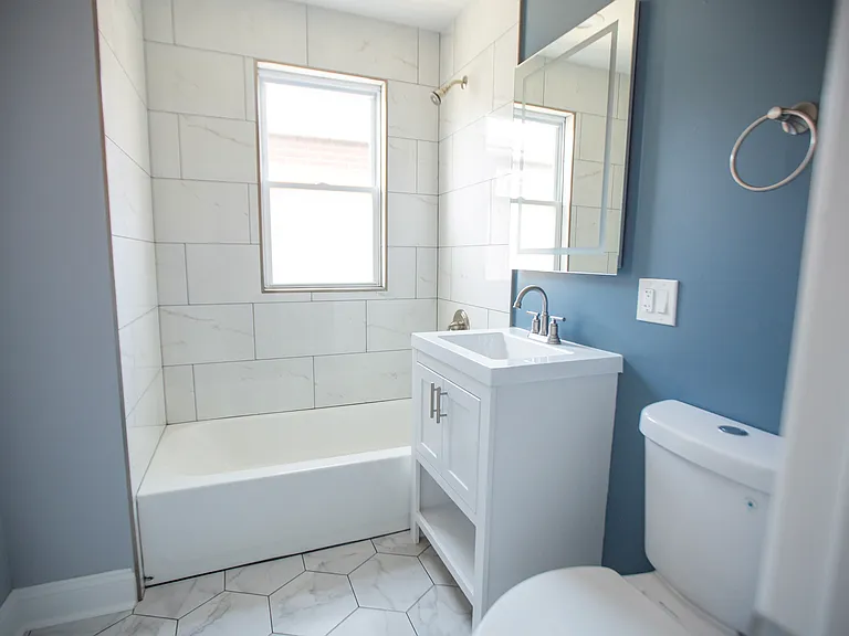 2533 Ridgeland Ave #2 — Photo 8