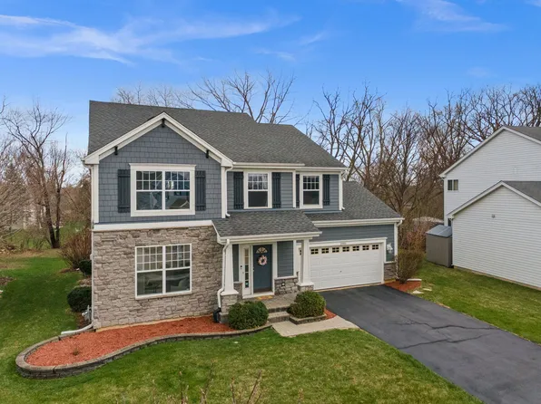 1995 Colchester Ave, Hoffman Estates, IL 60192