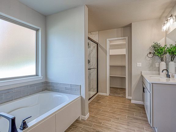 Tera Arisehomes 8282gleasonrd 29