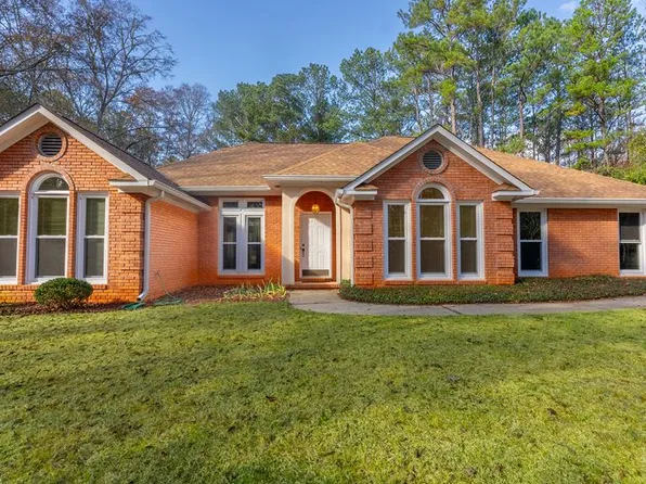 2 Grey Smoke Trl, Cataula, GA 31804