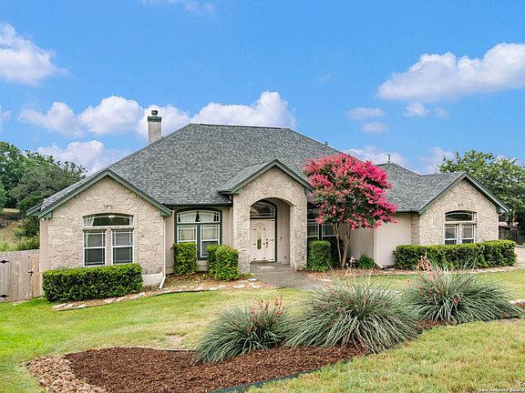 2nd image of 18334 EMERALD OAKS DR