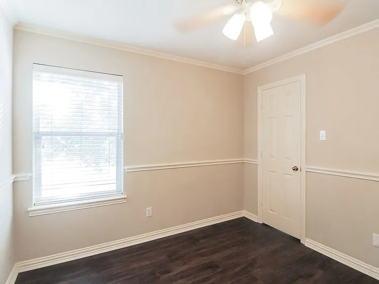 1 Charleston Ct — Photo 14