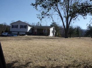 88 Red Oak Ln, Keyser, WV 26726