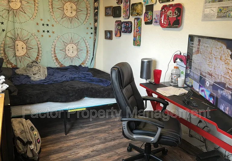 103 Locust St #1 — Photo 8