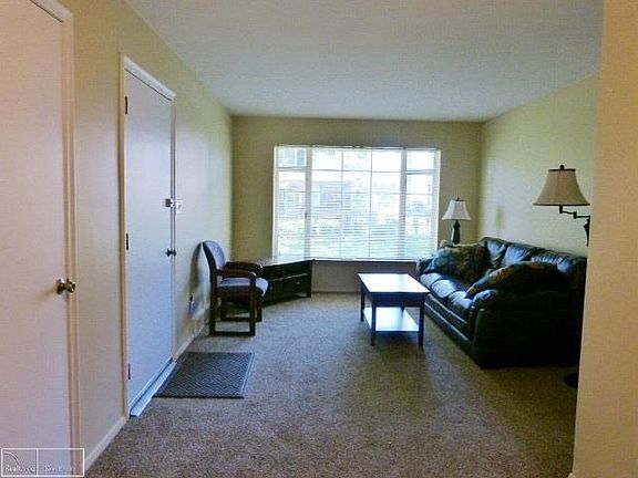 3rd image of 22854 Allen Ct