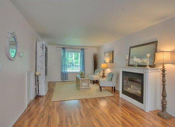 2nd image of 32325 Benbow Dr E