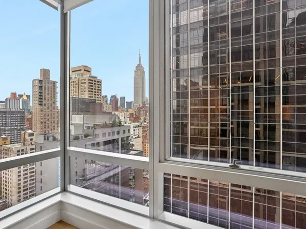 225 East 39th Street image 1 of 38