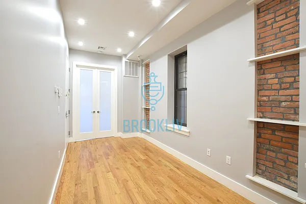 Rented by null | media 29