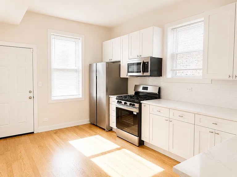 7344 S Blackstone Ave #2 — Photo 7