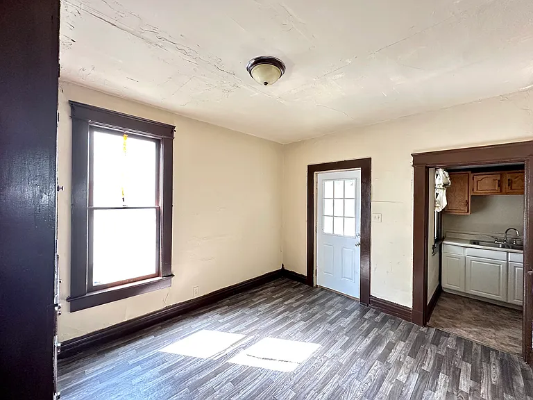 413 Bartram Ave — Photo 35