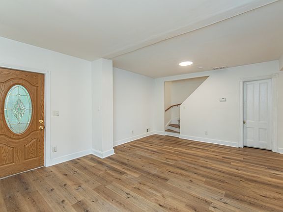 4th image of 51 Hillside Ave #B