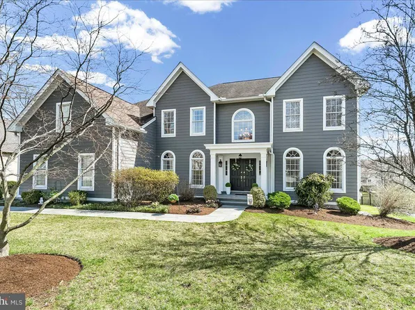 17 Thomas Speakman Dr, Glen Mills, PA 19342