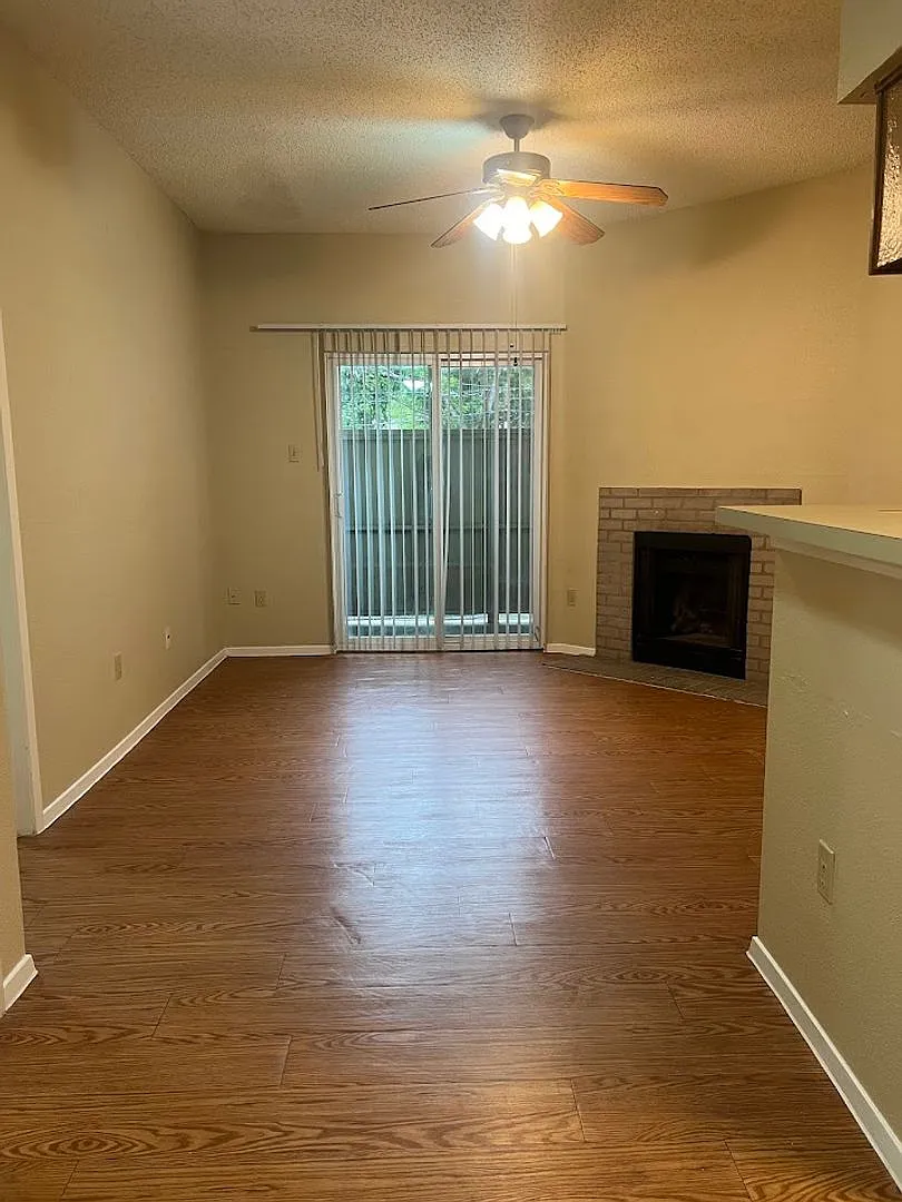 Beautiful 1bd / 1ba - W/D - North Campus - Law School - Engineering - $1495 — Photo 4