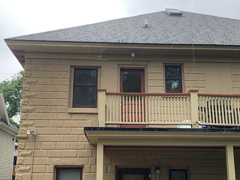 934 Wealthy St SE #B — Photo 3