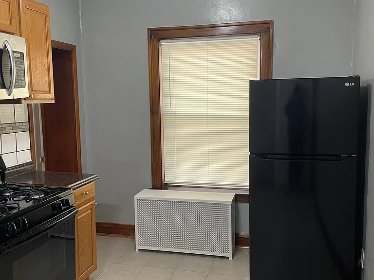 7200 S Rhodes Ave #1 — Photo 11