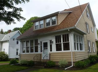 18 Town St, North East, PA 16428