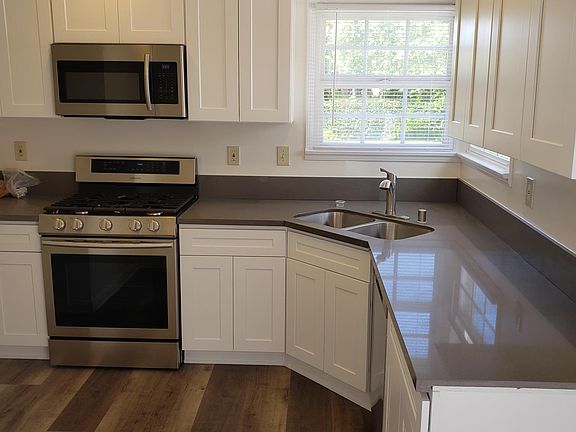 2nd image of 13709 Grider Ave
