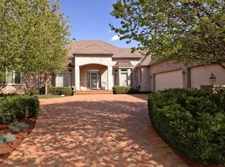 410 Mason Ln, Lake In The Hills, IL 60156