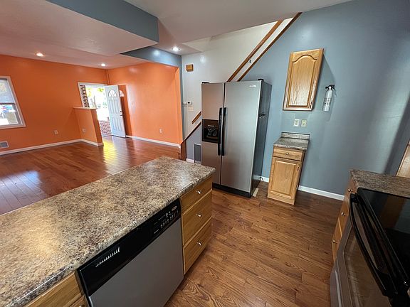 5th image of 15 Cherry St