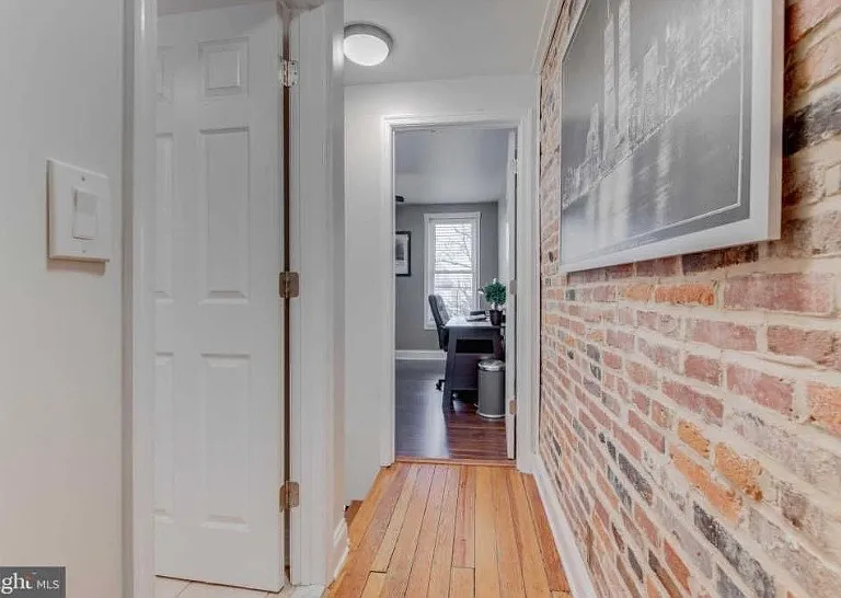 1409 E Clement St — Photo 21