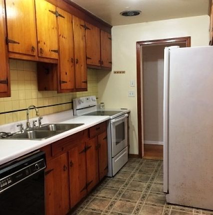 2nd image of 4648 Arthur Durham Dr E