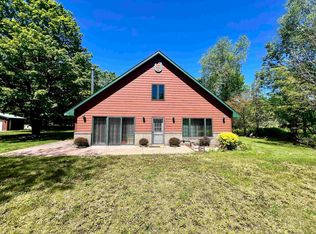 W16391 County Road C, Road, WI 54104