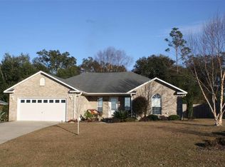 5446 Moonlight Dr, Milton, FL 32570