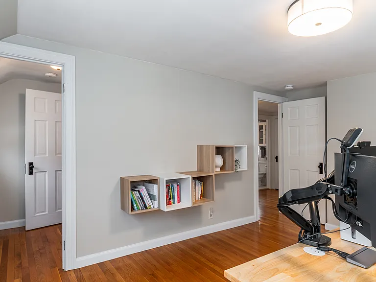 51 Lynn Fells Pkwy — Photo 20