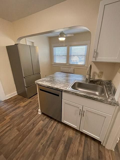 Unit 4 Kitchen