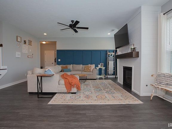 3rd image of 5418 Bloomsbury Ct