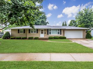 1227 Maple St, Neenah, WI 54956